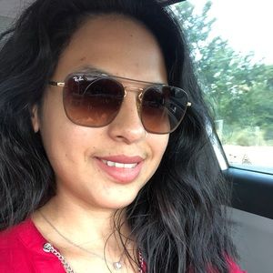 Meet your Posher, Brenda